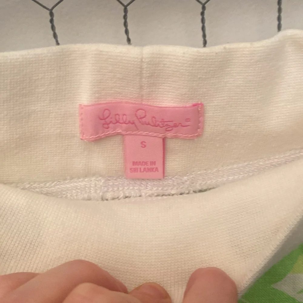 Lilly Pulitzer adorable bright